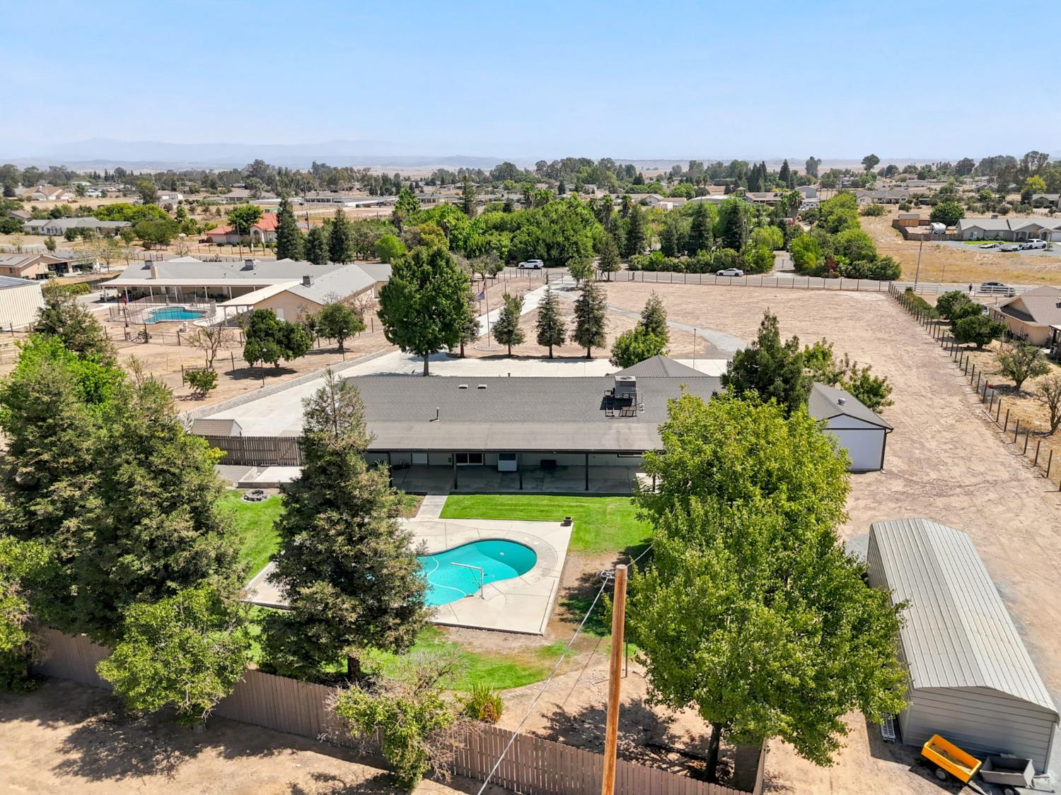 16176 Paula, Madera, CA 93636