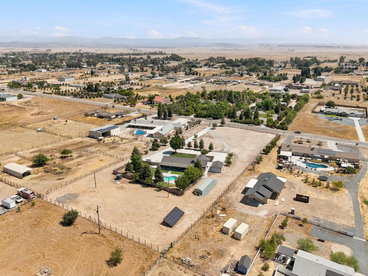 16176 Paula, Madera, CA 93636
