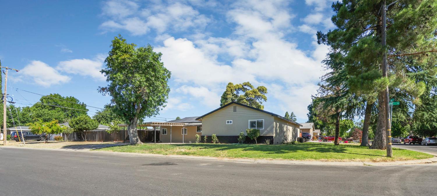 351 Alpine Dr, Merced, CA 95340