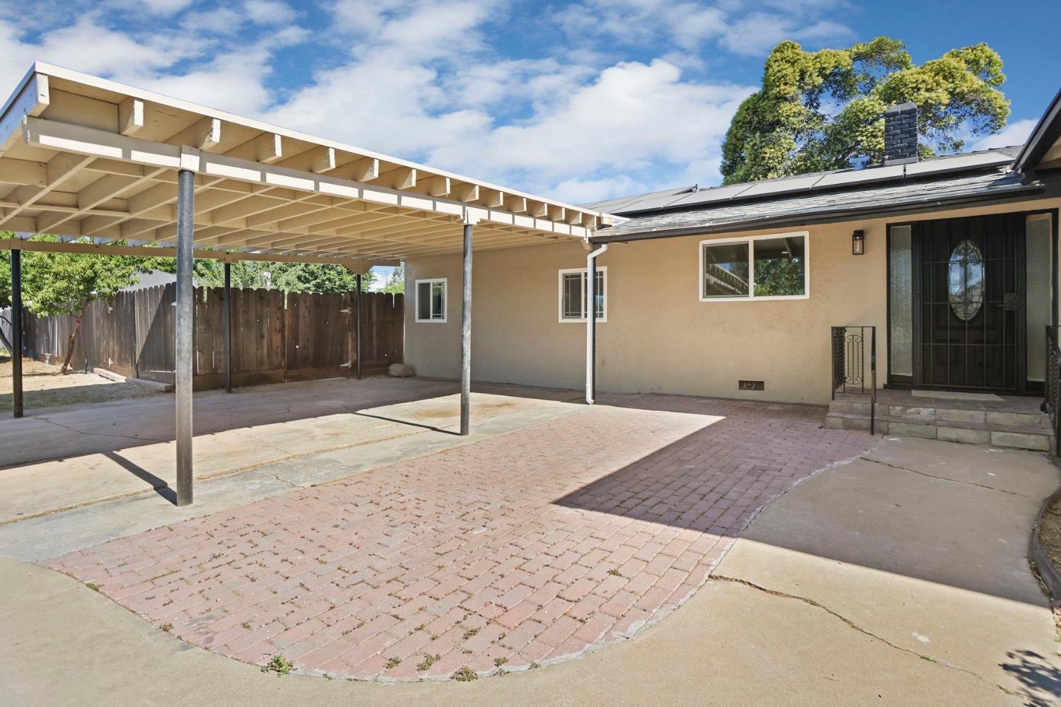 351 Alpine Dr, Merced, CA 95340