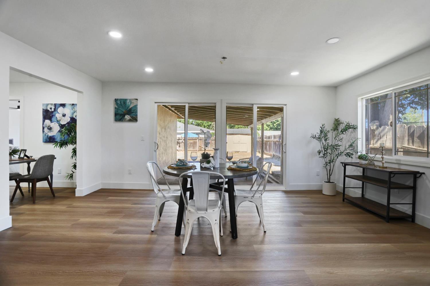 351 Alpine Dr, Merced, CA 95340