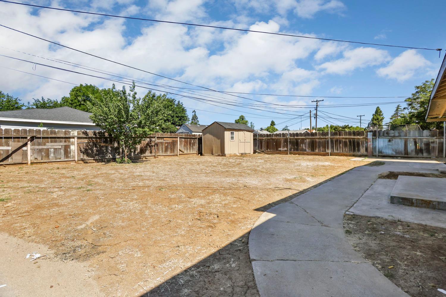 351 Alpine Dr, Merced, CA 95340