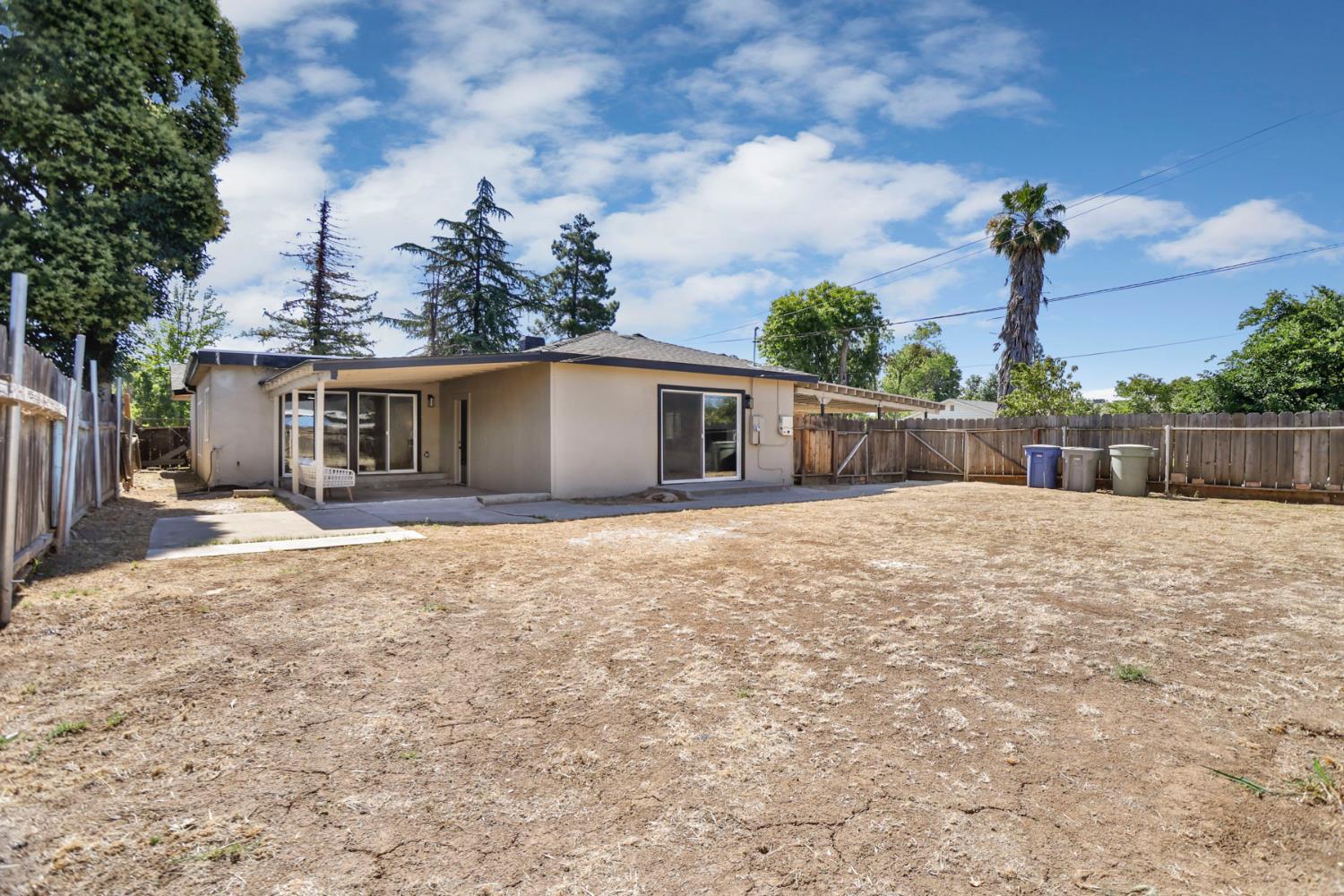 351 Alpine Dr, Merced, CA 95340