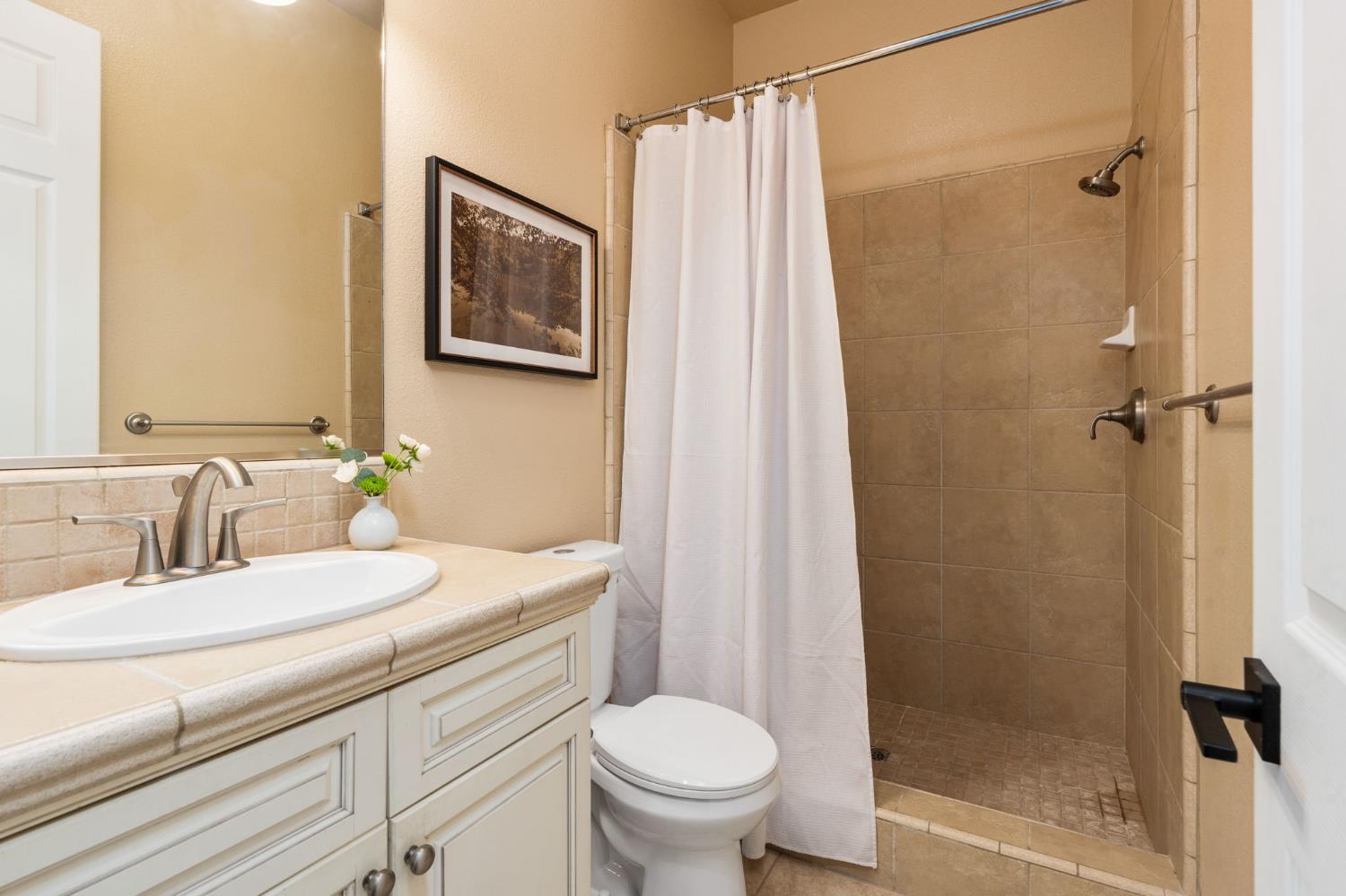 4133 N Morro Bay, Clovis, CA 93619