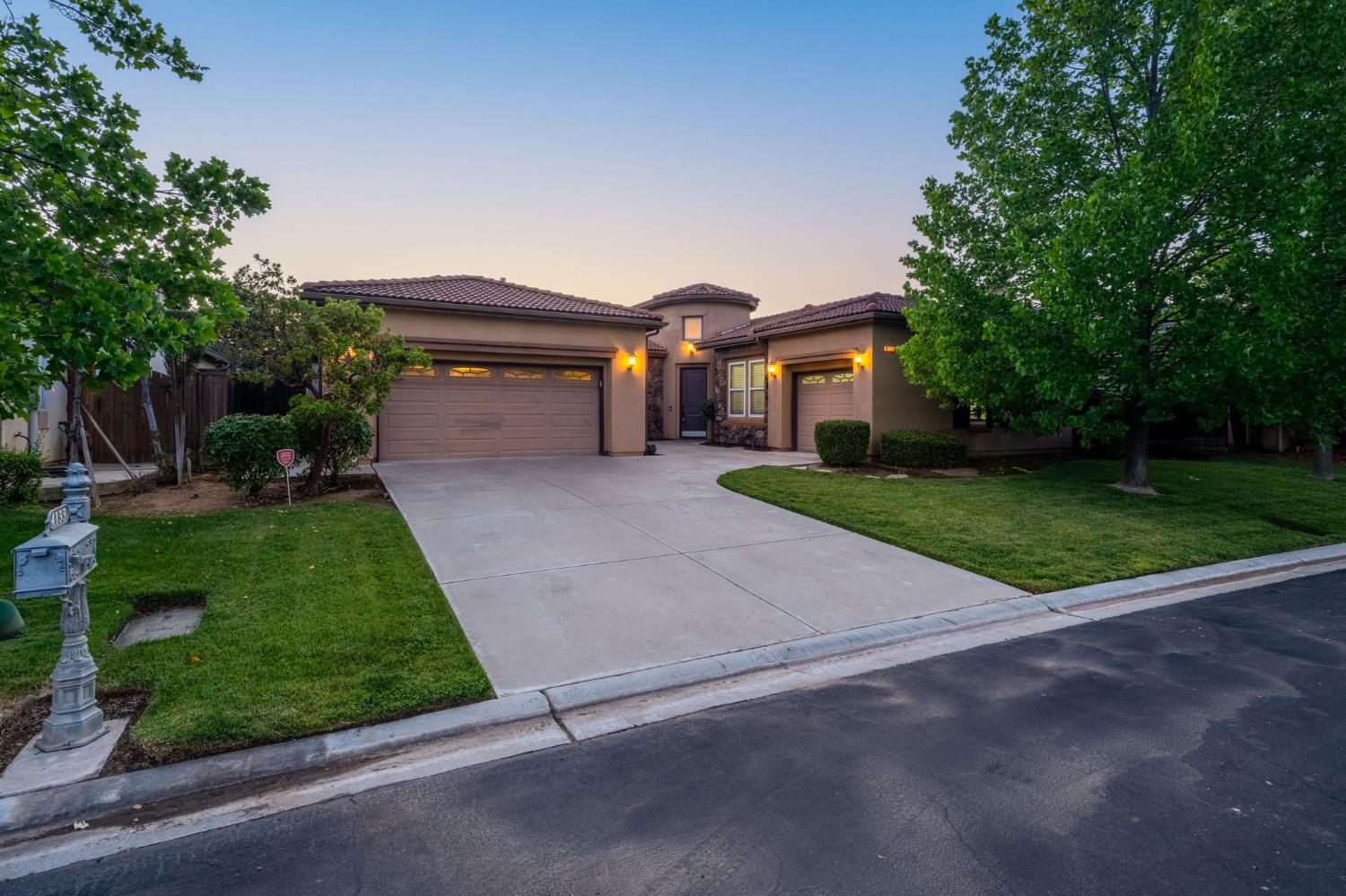 4133 N Morro Bay, Clovis, CA 93619