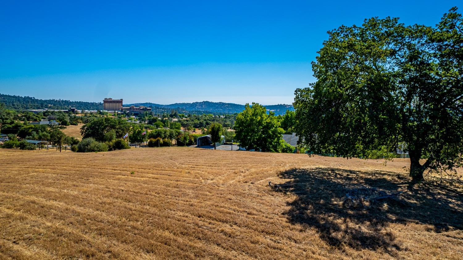 1 Chukchansi Rd, Coarsegold, CA 93614
