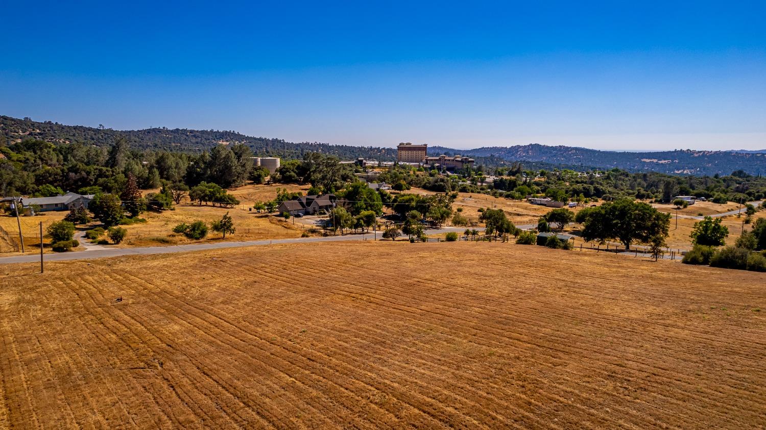 1 Chukchansi Rd, Coarsegold, CA 93614