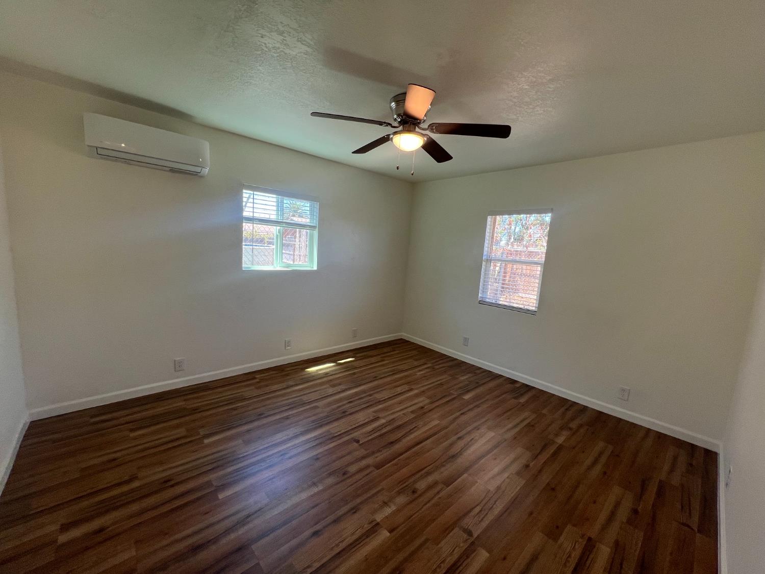 55 E Lorena Ave, Fresno, CA 93706