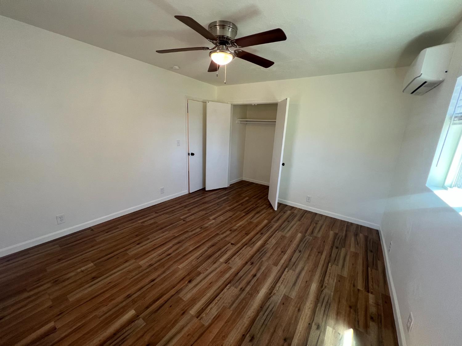 55 E Lorena Ave, Fresno, CA 93706