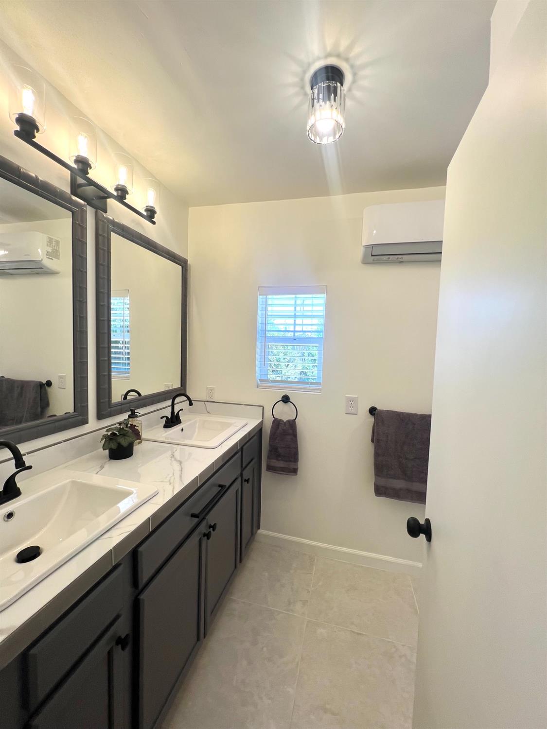 55 E Lorena Ave, Fresno, CA 93706