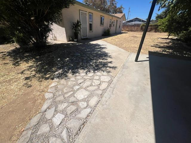 55 E Lorena Ave, Fresno, CA 93706