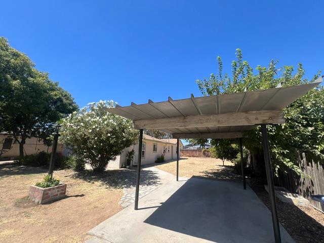 55 E Lorena Ave, Fresno, CA 93706