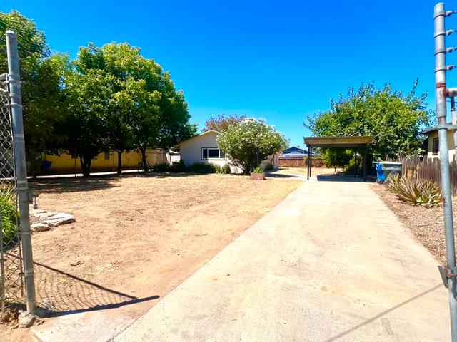 55 E Lorena Ave, Fresno, CA 93706