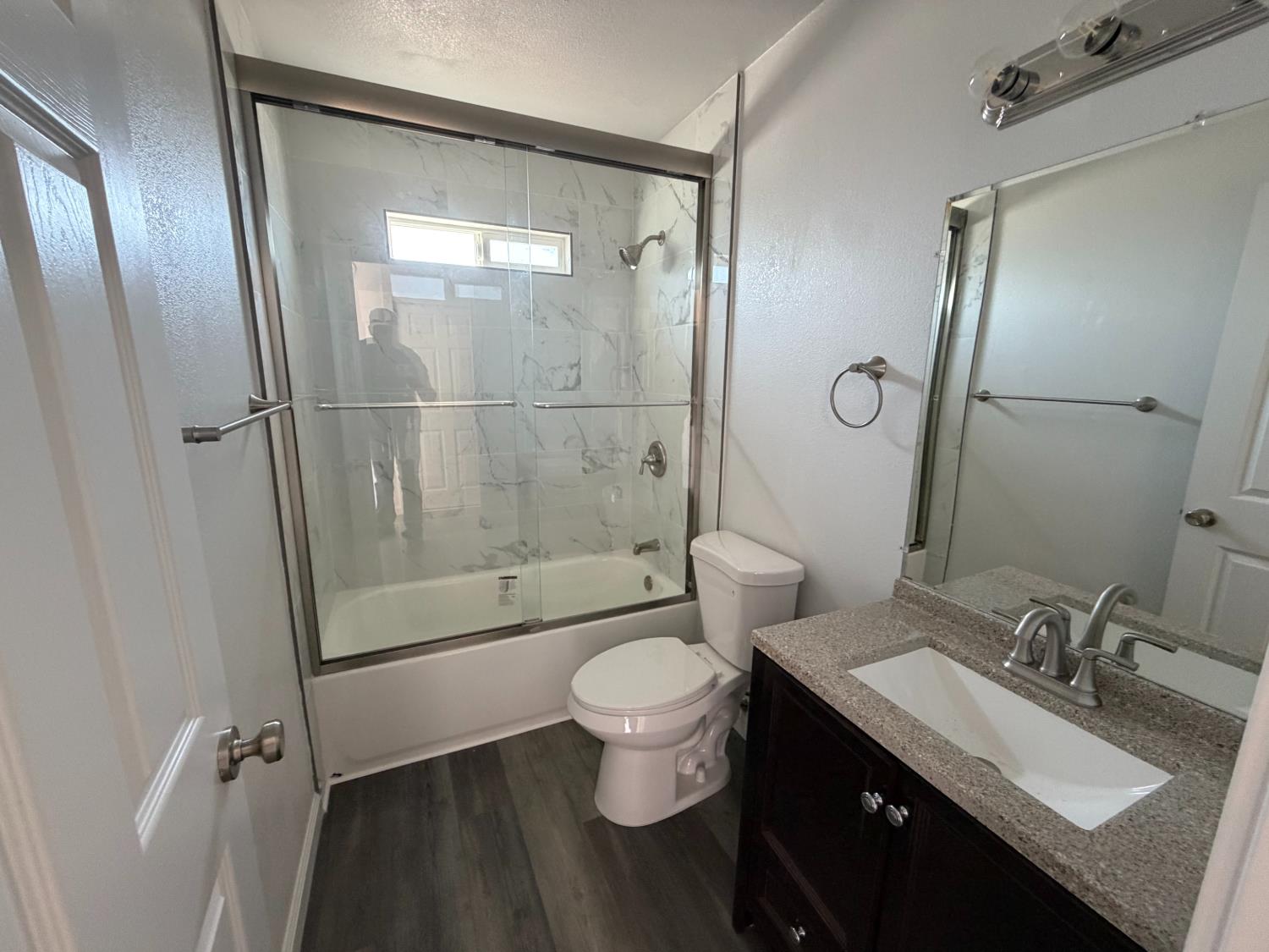 800 W Murray Ave, Visalia, CA 93291