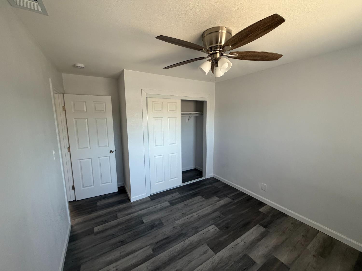 800 W Murray Ave, Visalia, CA 93291
