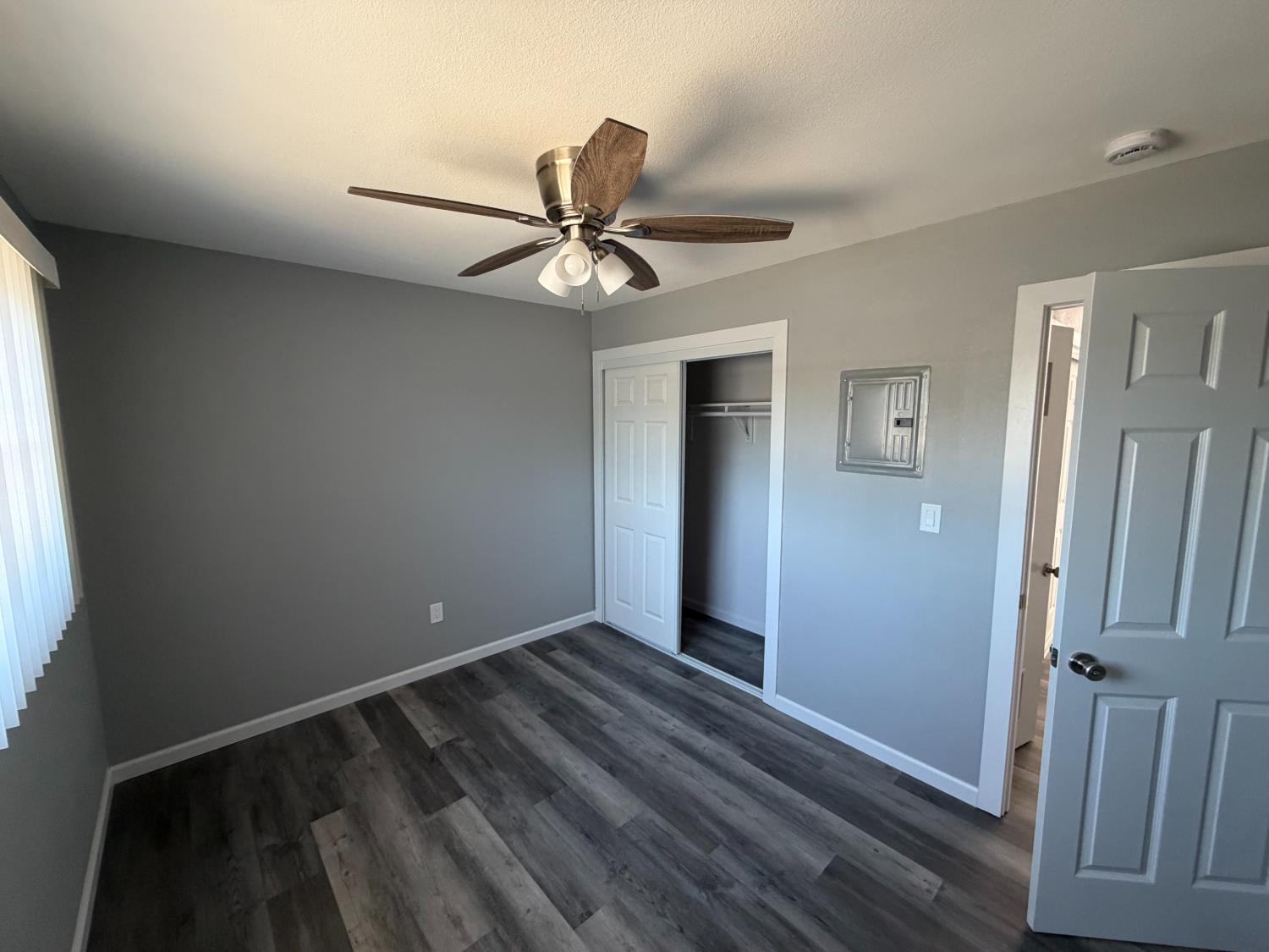 800 W Murray Ave, Visalia, CA 93291