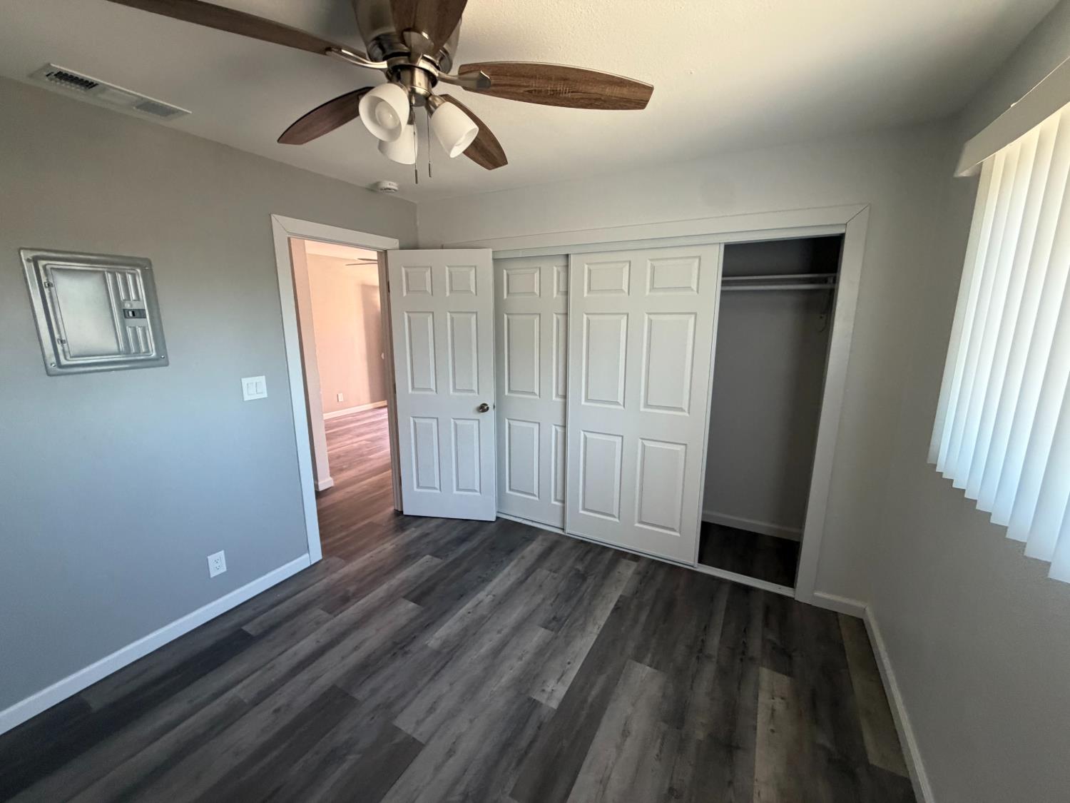 800 W Murray Ave, Visalia, CA 93291