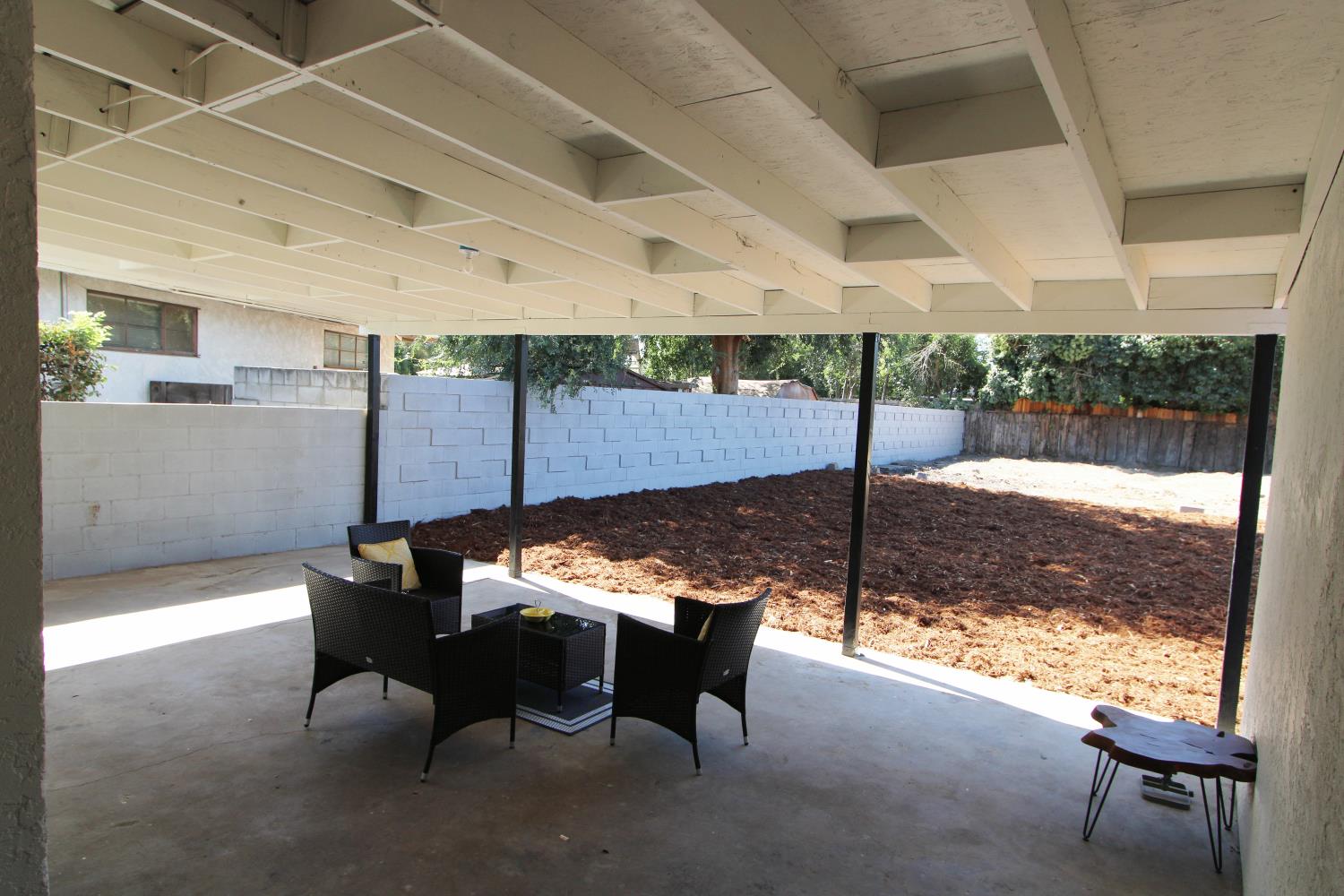 1537 W Hampton Way, Fresno, CA 93705