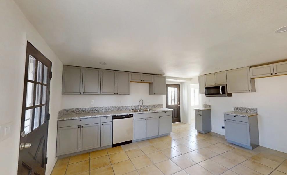 223 Buchanan St, Coalinga, CA 93210