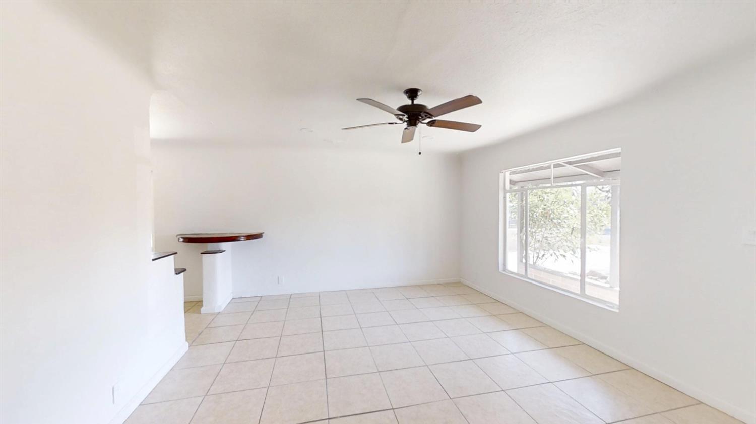 223 Buchanan St, Coalinga, CA 93210