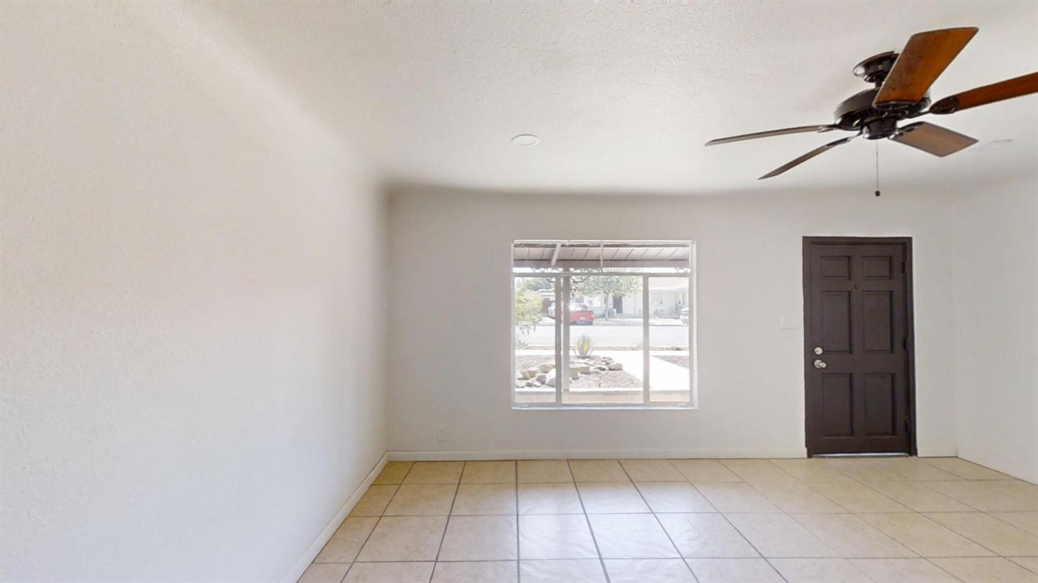 223 Buchanan St, Coalinga, CA 93210