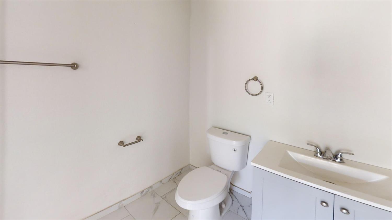 223 Buchanan St, Coalinga, CA 93210