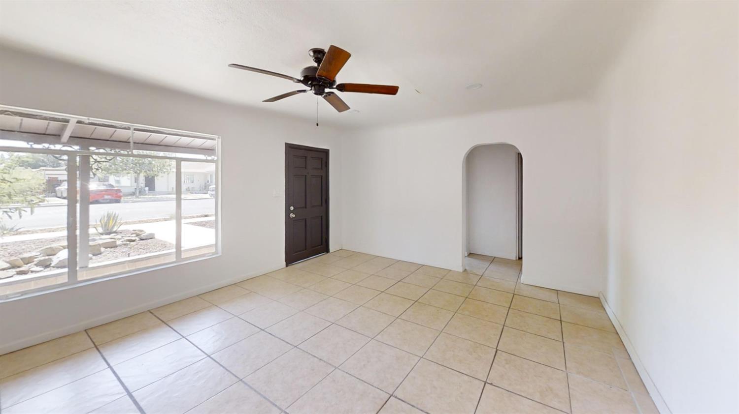 223 Buchanan St, Coalinga, CA 93210