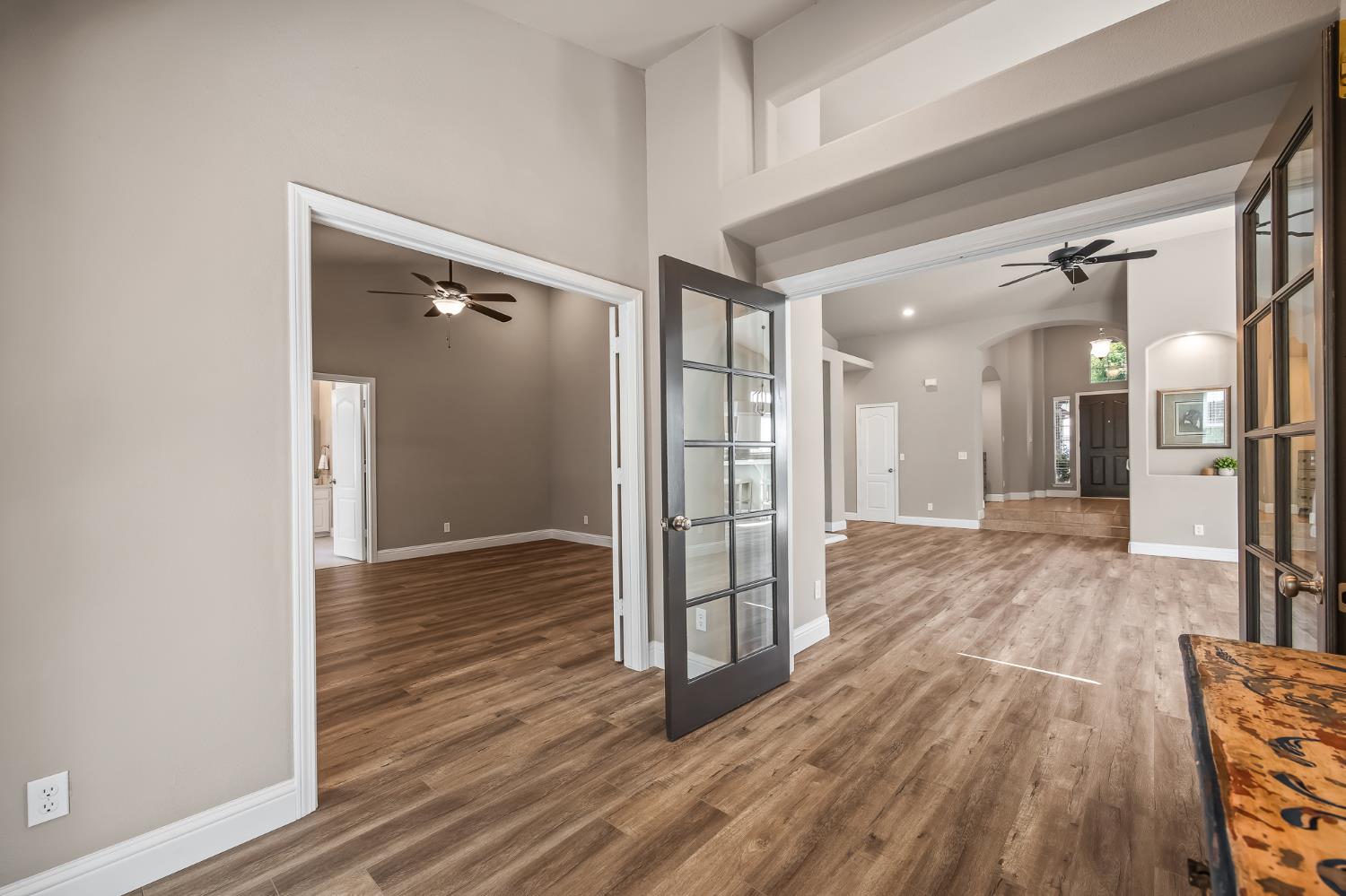 2955 E Pryor Dr, Fresno, CA 93720