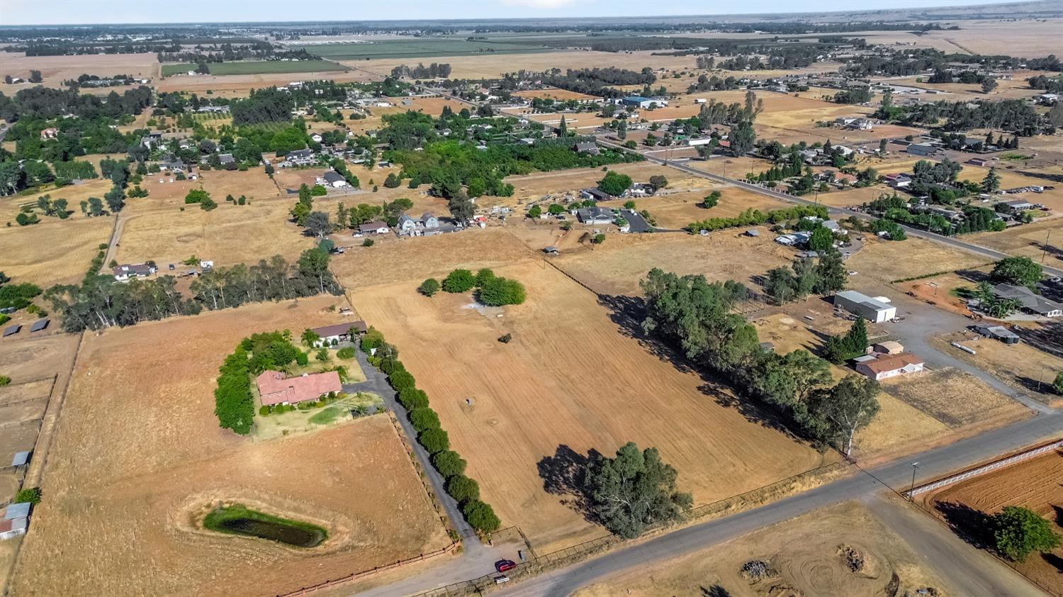10785 N Burgan Ave, Clovis, CA 93619