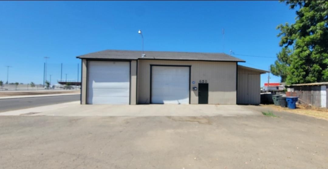 650 S 7th St, Chowchilla, CA 93610