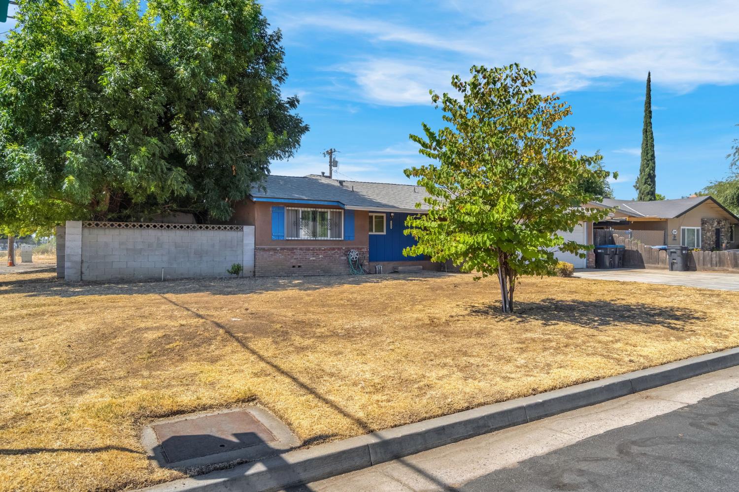 5398 E Harvey Ave, Fresno, CA 93727