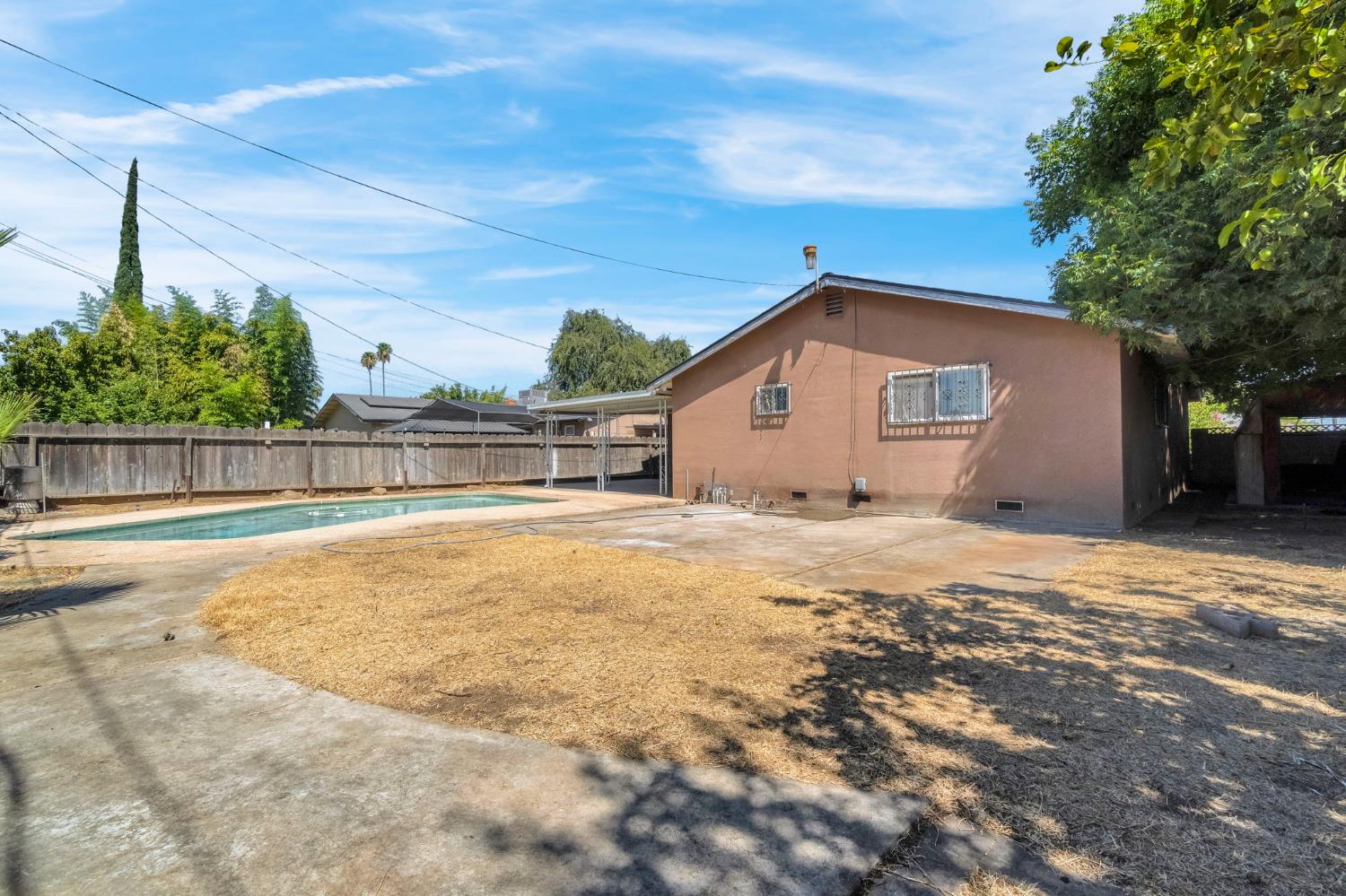 5398 E Harvey Ave, Fresno, CA 93727