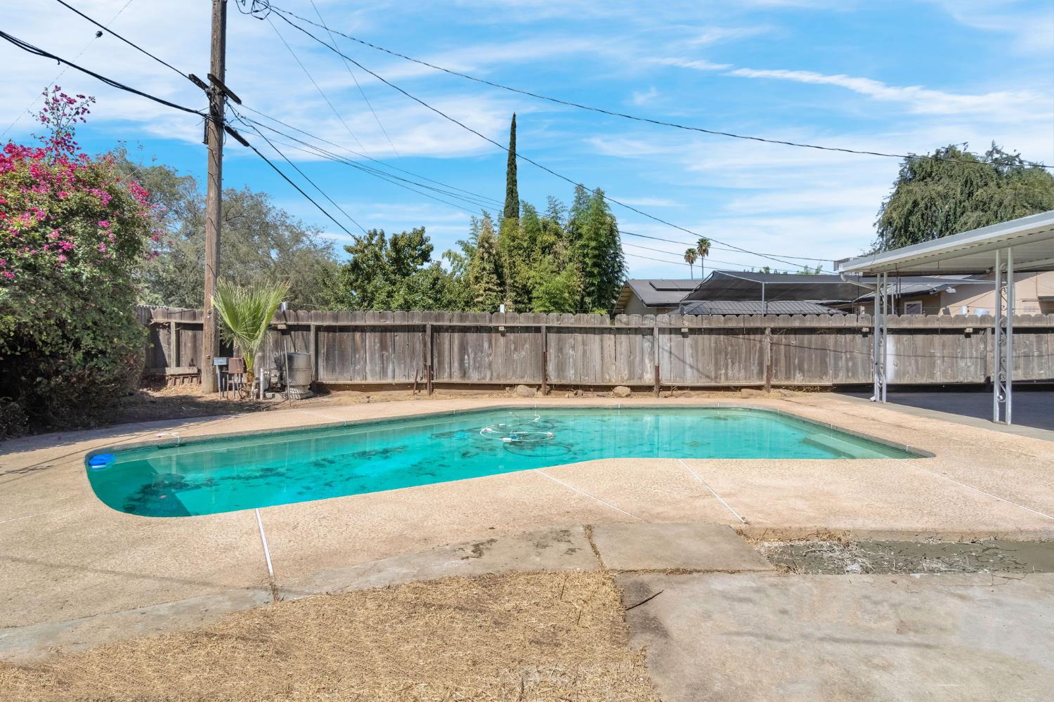 5398 E Harvey Ave, Fresno, CA 93727
