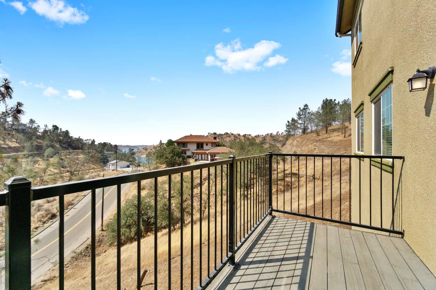 28047 Sky Lake Dr, Friant, CA 93626