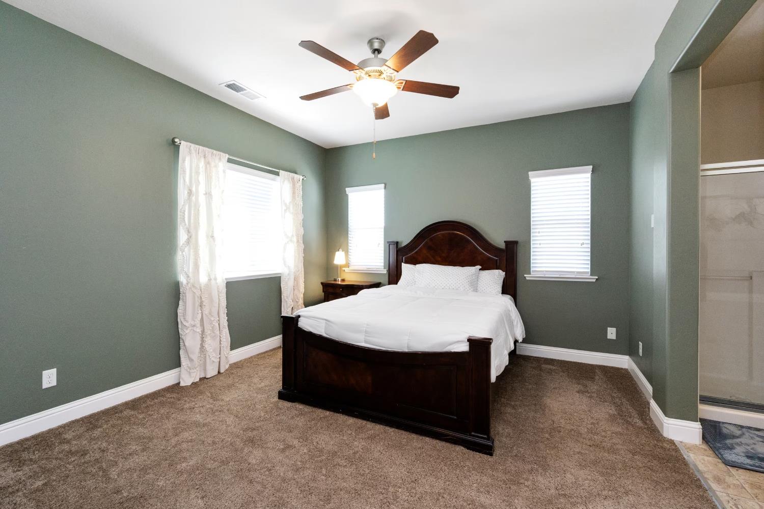 28047 Sky Lake Dr, Friant, CA 93626