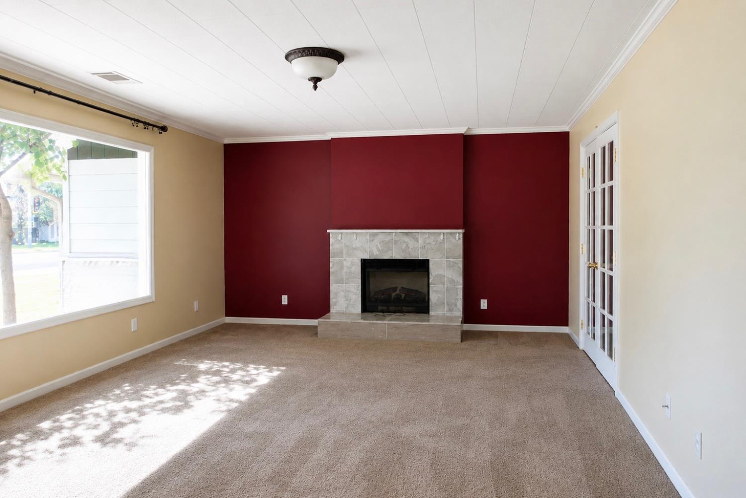 1614 W Morton, Porterville, CA 93257