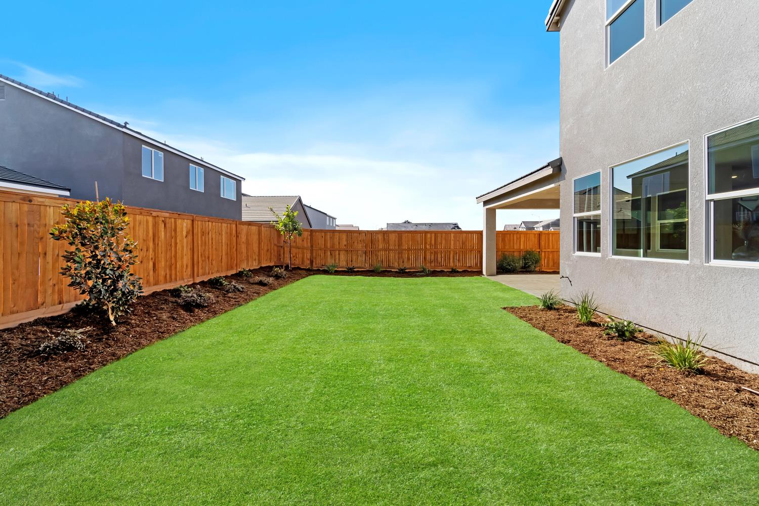 1046 Springtime Ave, Clovis, CA 93619
