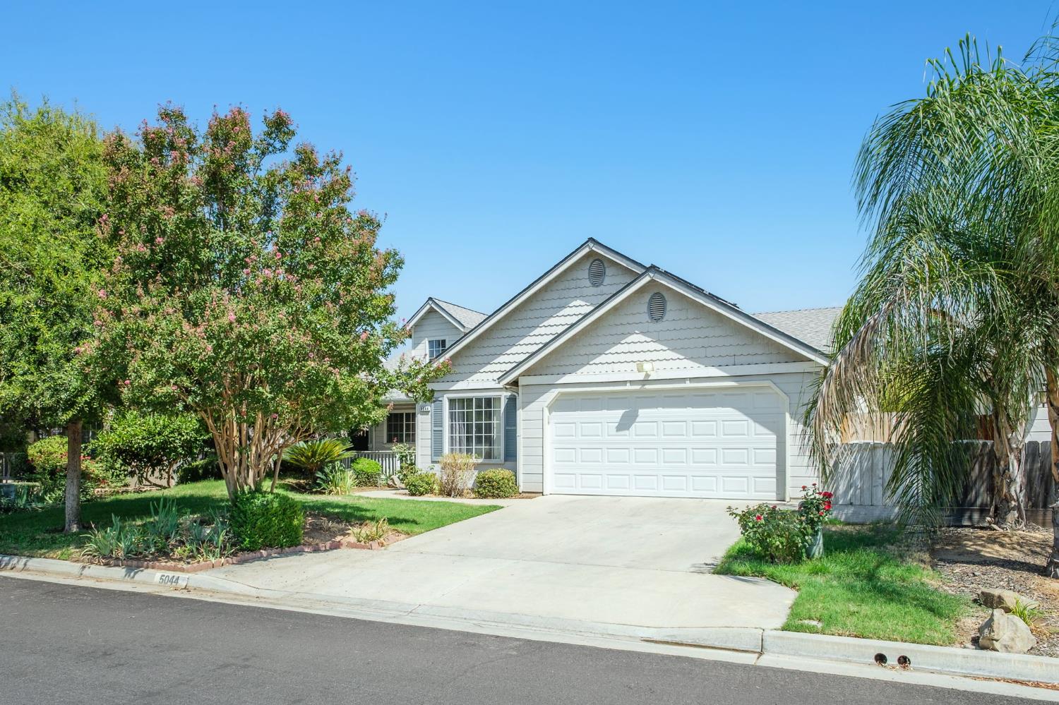 5044 W Roberts, Fresno, CA 93722