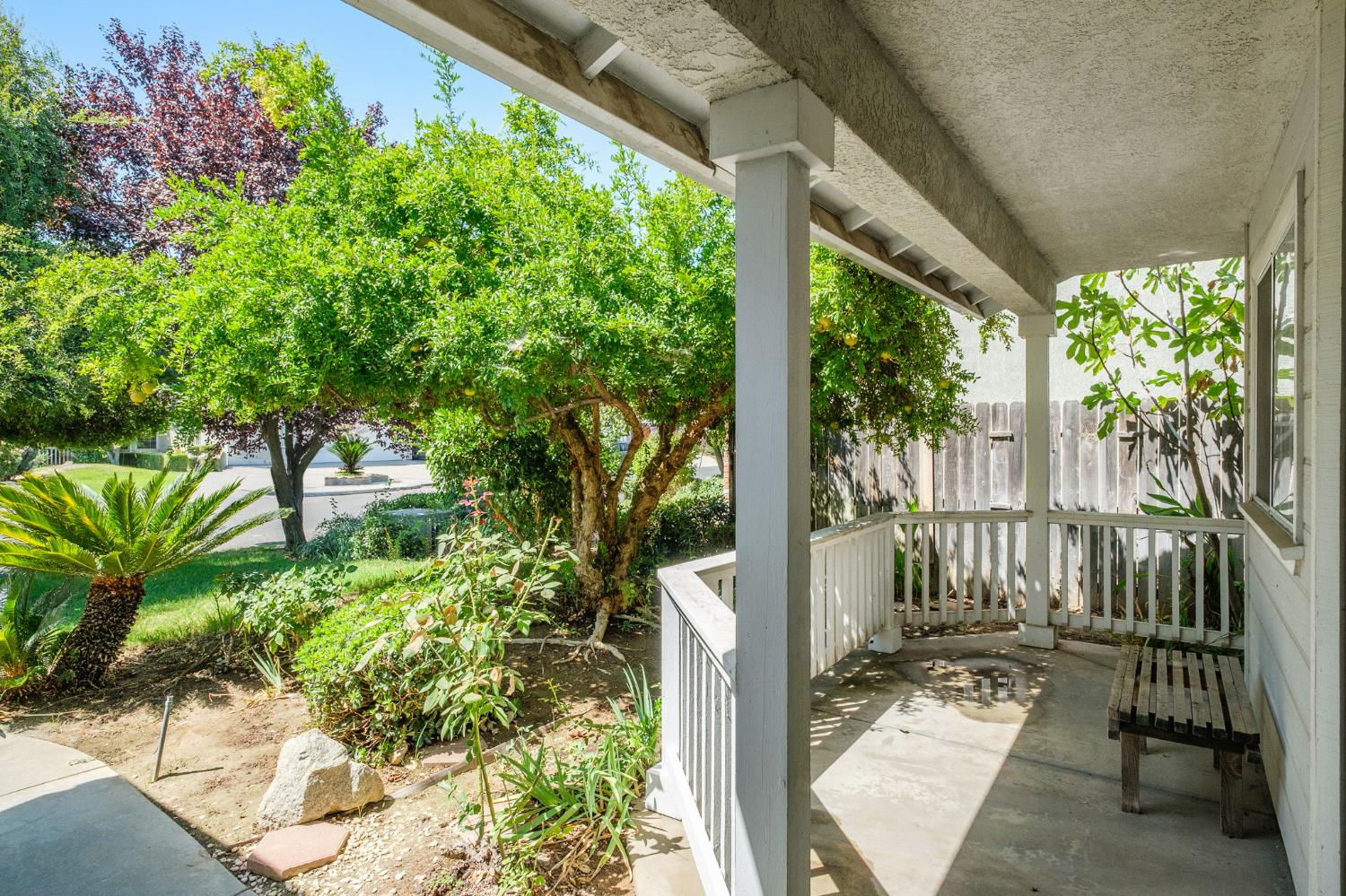 5044 W Roberts, Fresno, CA 93722
