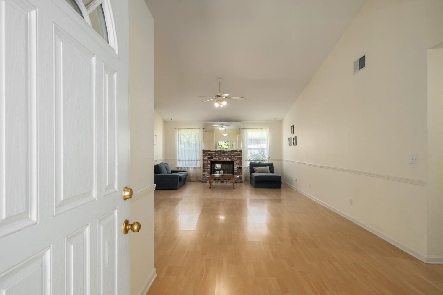 5044 W Roberts, Fresno, CA 93722