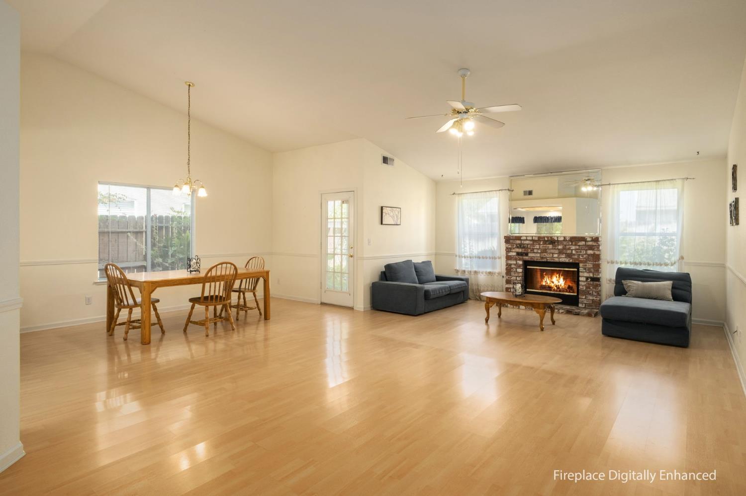 5044 W Roberts, Fresno, CA 93722