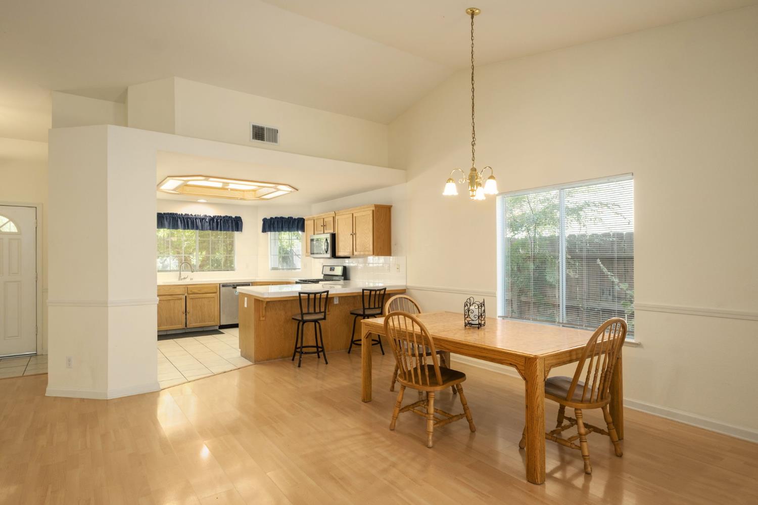 5044 W Roberts, Fresno, CA 93722