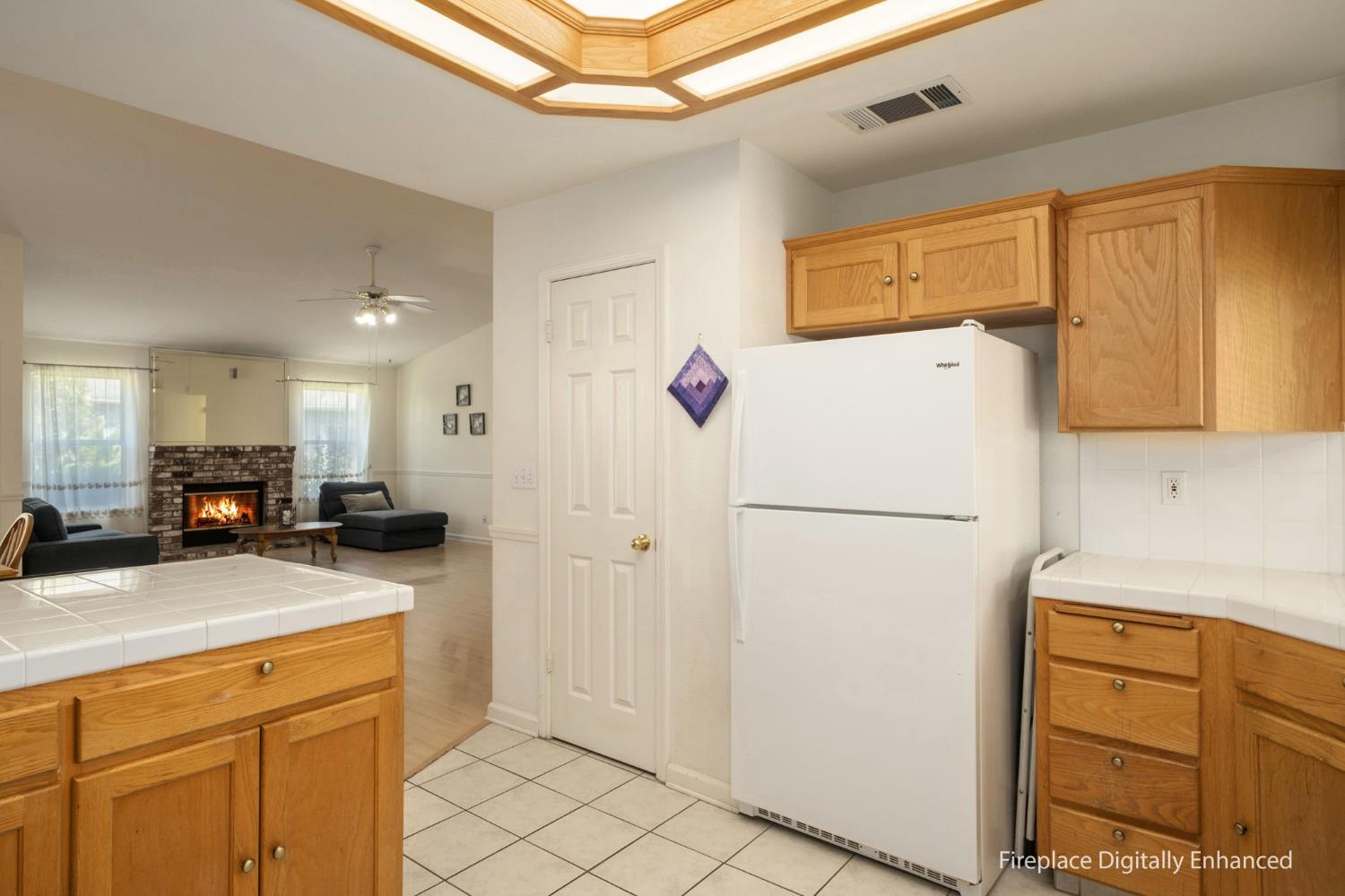 5044 W Roberts, Fresno, CA 93722
