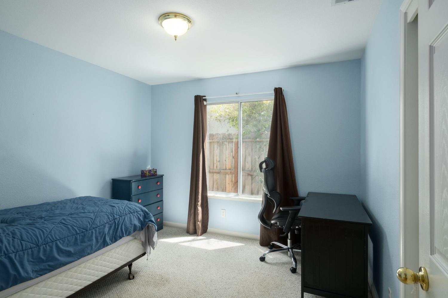 5044 W Roberts, Fresno, CA 93722