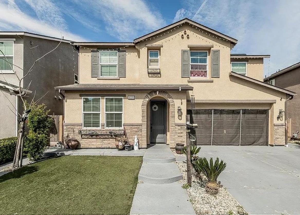 6326 W Donner Ave, Fresno, CA 93723