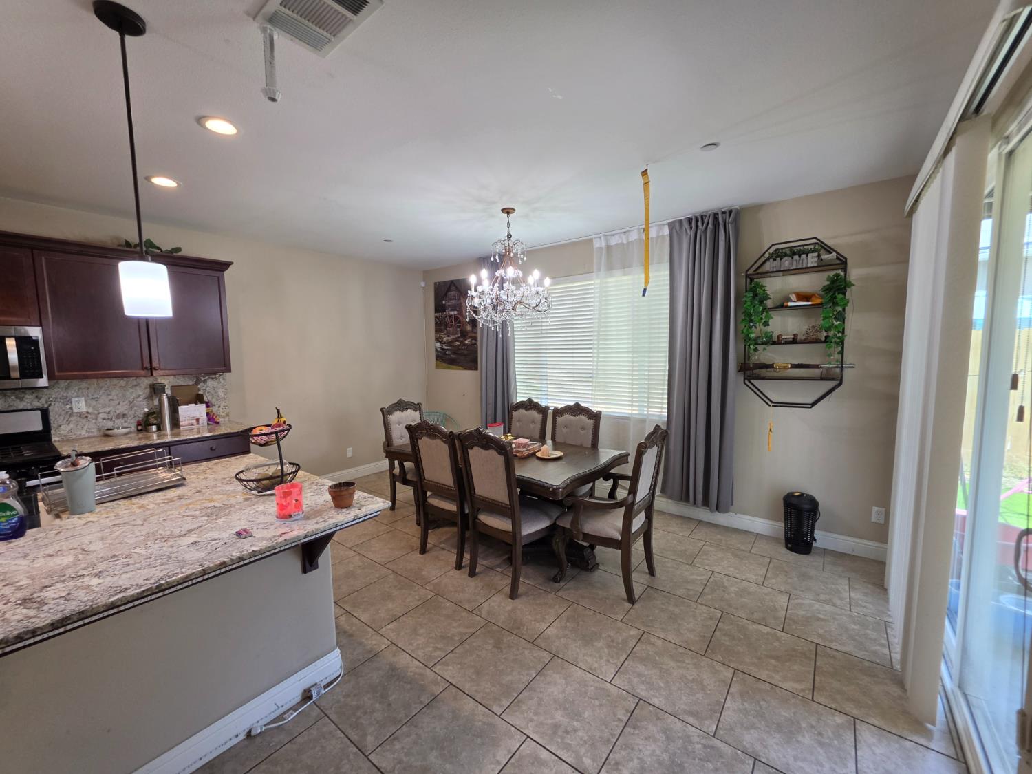 6326 W Donner Ave, Fresno, CA 93723