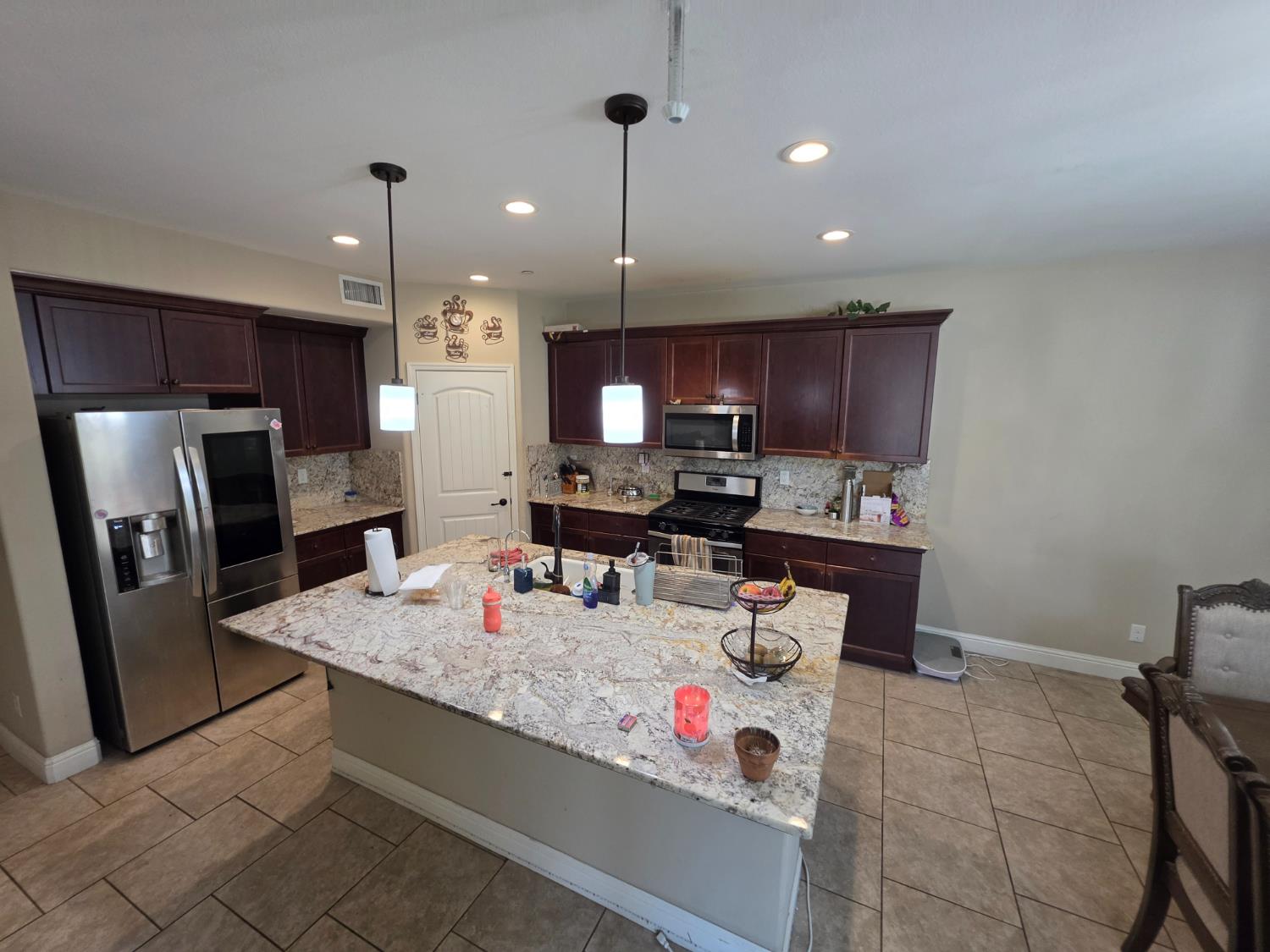 6326 W Donner Ave, Fresno, CA 93723