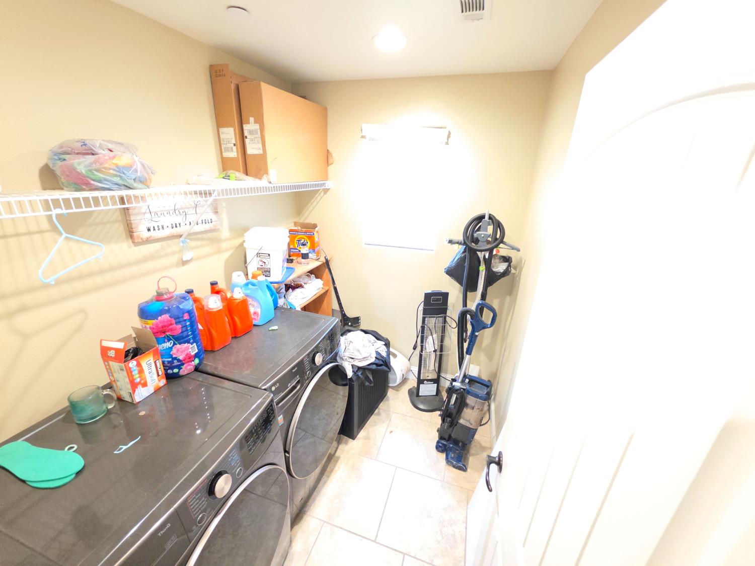 6326 W Donner Ave, Fresno, CA 93723