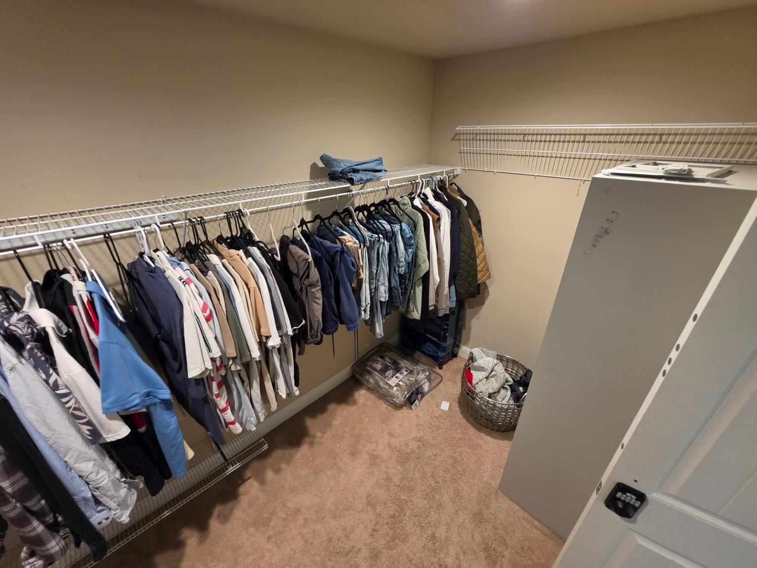 6326 W Donner Ave, Fresno, CA 93723