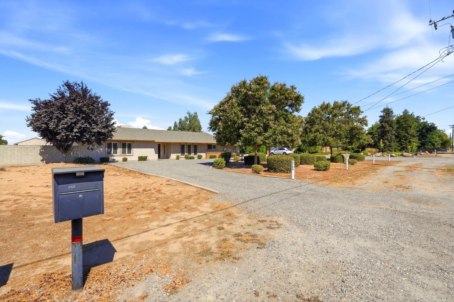 3153 N Blythe, Fresno, CA 93722